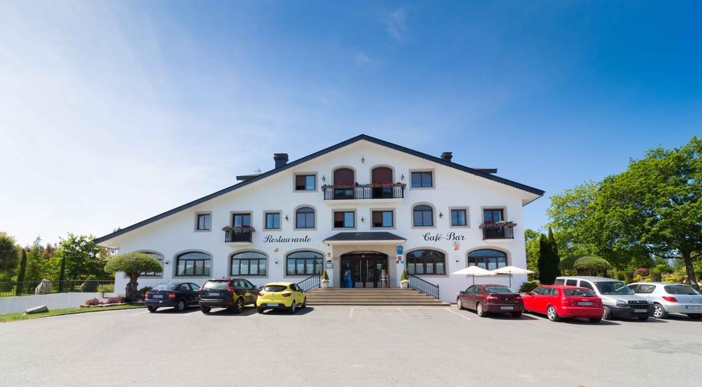 Hostal Restaurante O'Cadaval Frades Εξωτερικό φωτογραφία