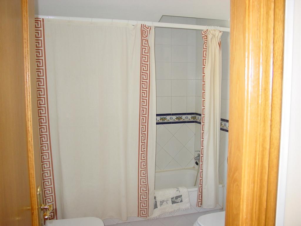 Hostal Restaurante O'Cadaval Frades Εξωτερικό φωτογραφία